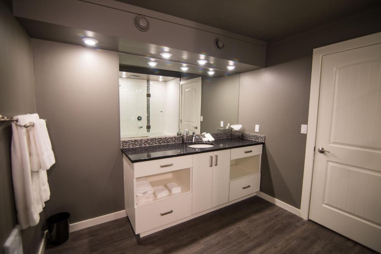 Clipperton Suite By Revelstoke Vacations Luaran gambar